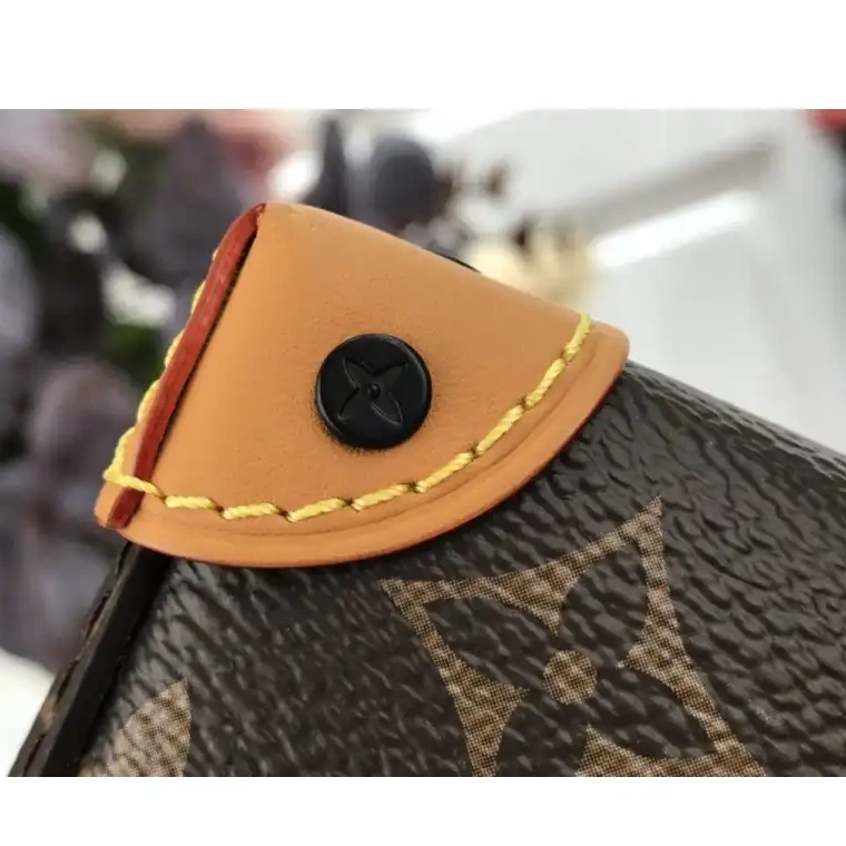 Fashionrepsfam ru 205fy0079 LV Bags 0501
